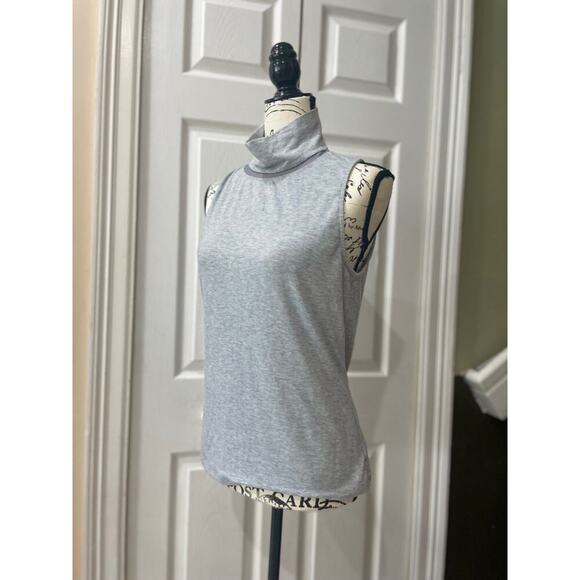 ATHLETA TOP SLEEVELESS MOCK NECK GREY SPORTY GYM VERSATILE MINIMALISTIC Sz S - Picture 4 of 15